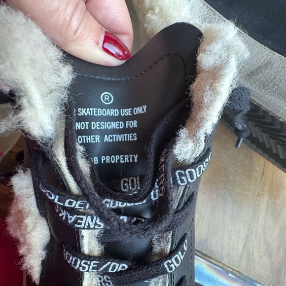 Golden Goose Black Sneakers with Cream Shearling - Picture 7 of 9